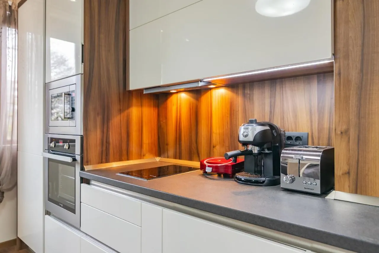 아파트 Cosy Luxury Flat In The Centrum- 90Sqm - 3 Rooms. 바르나